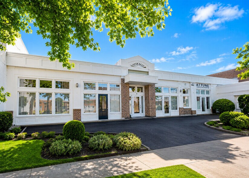More Photos Of 720 Market St, Kirkland Office For Lease