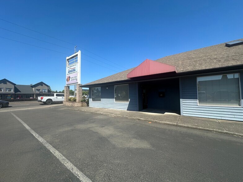 More Photos Of 259 SW 1st Ave, Canby Office For Lease