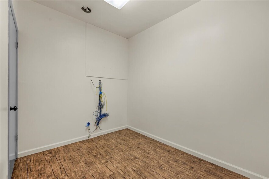 More Photos Of 531 N Alta Ave, Dinuba Office For Lease