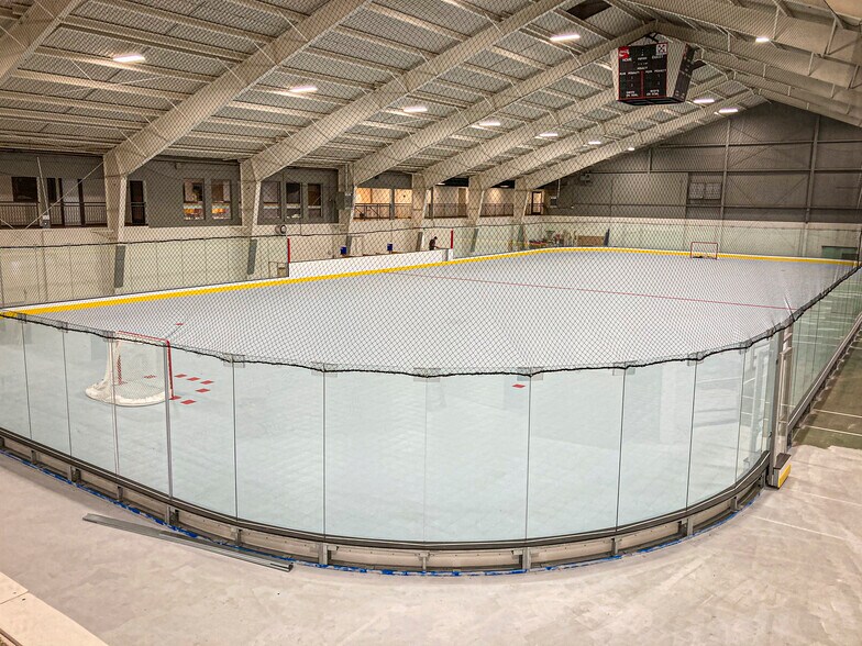 More Photos Of 2660 Vickers Dr, Colorado Springs Sports And Entertainment For Lease