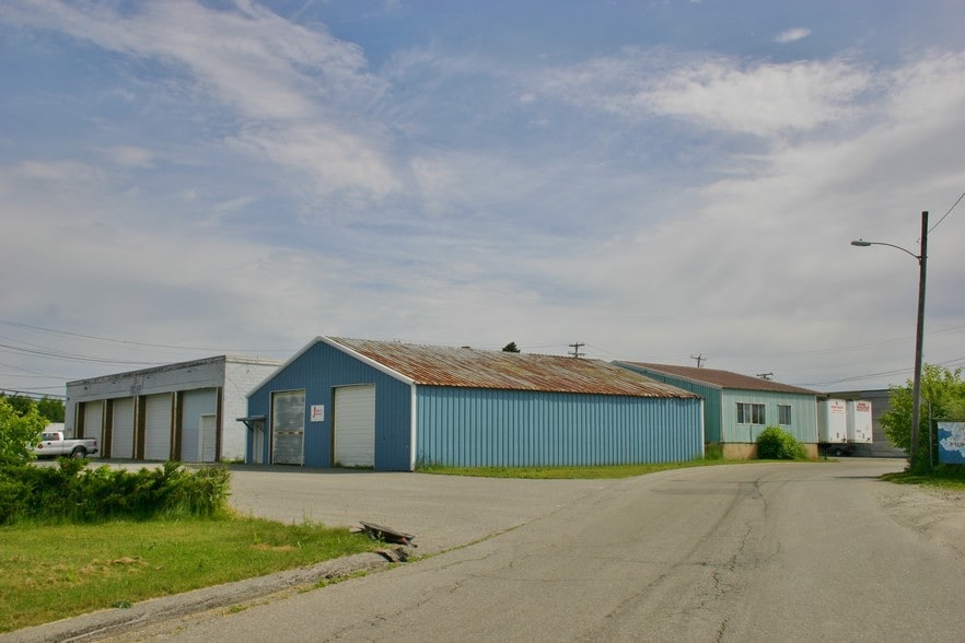 More Photos Of 65 Tillson Ave, Rockland Warehouse For Sale
