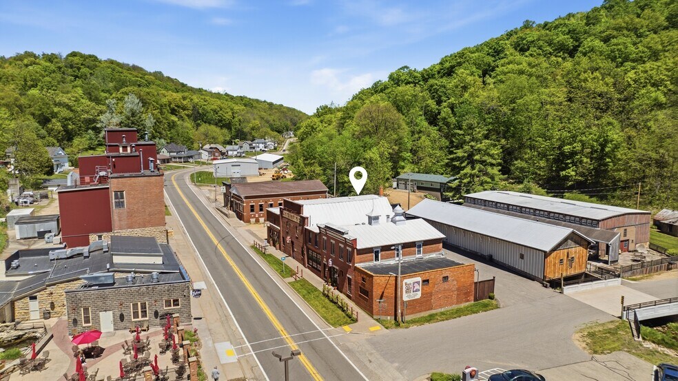 More Photos Of 196 S Main St, Potosi General Retail For Sale