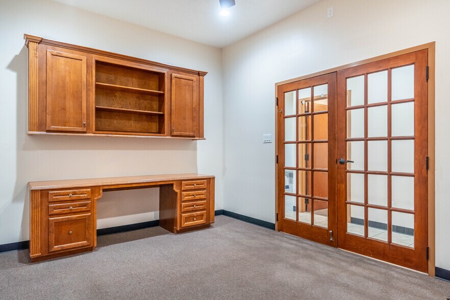 More Photos Of 3208 Broadway St, Houston Medical For Lease