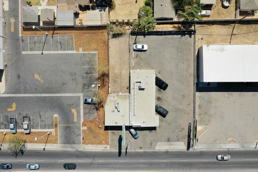 More Photos Of 3795 Niles St, Bakersfield Office For Lease