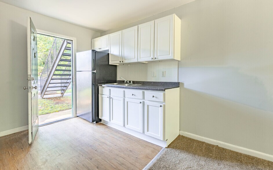 More Photos Of 1944 Dunlap Ave, East Point Multifamily For Sale