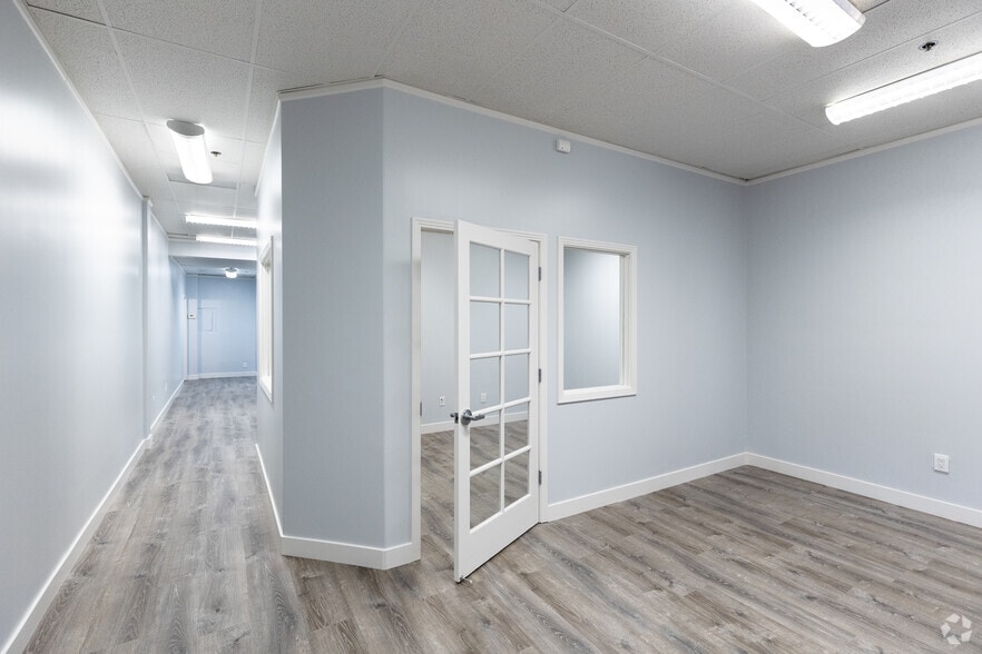 More Photos Of 20 S Santa Cruz Ave, Los Gatos Office Residential For Lease