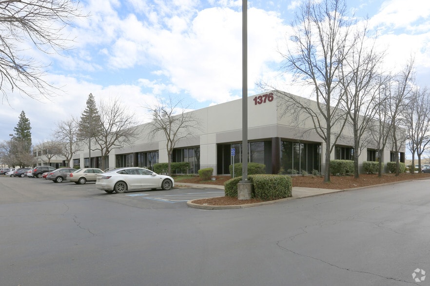 More Photos Of 1376 Lead Hill Blvd, Roseville Flex For Lease