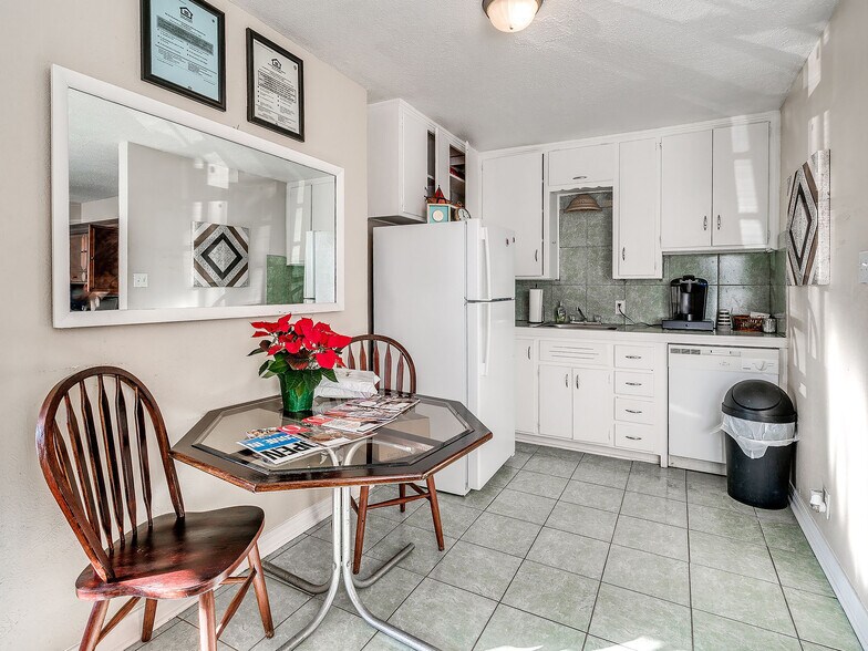 More Photos Of 2037 NW 26th St, Oklahoma City Apartments For Sale