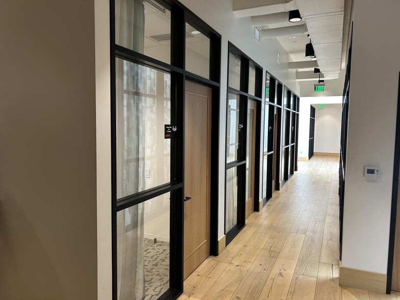 More Photos Of 5211 W Adams Blvd, Los Angeles Storefront Retail Office For Lease