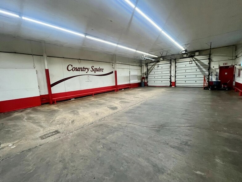 More Photos Of 931 SW 5th St, Oklahoma City Warehouse For Sale
