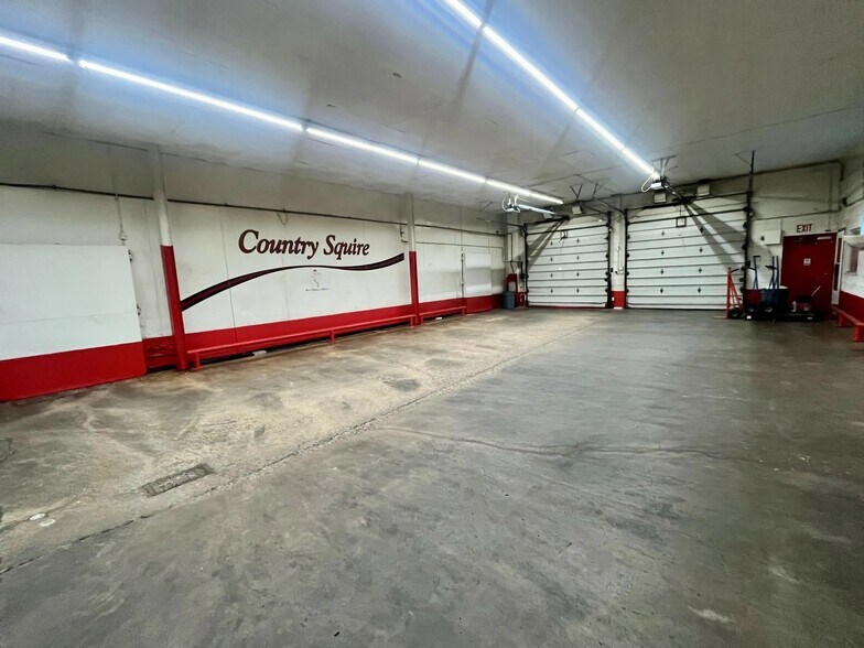 More Photos Of 931 SW 5th St, Oklahoma City Warehouse For Lease