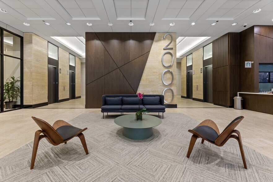 More Photos Of 2000 West Loop S, Houston Office For Lease