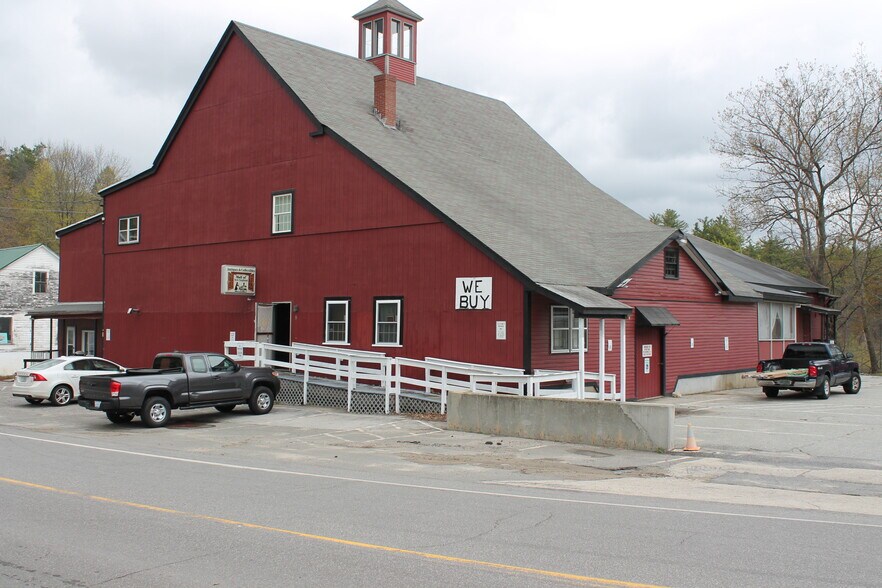 More Photos Of 8 Dunster Ave, Greenville Storefront Retail Residential For Sale