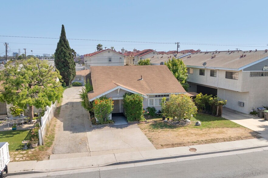 Primary Photo Of 1148 W 166th St, Gardena Apartments For Sale