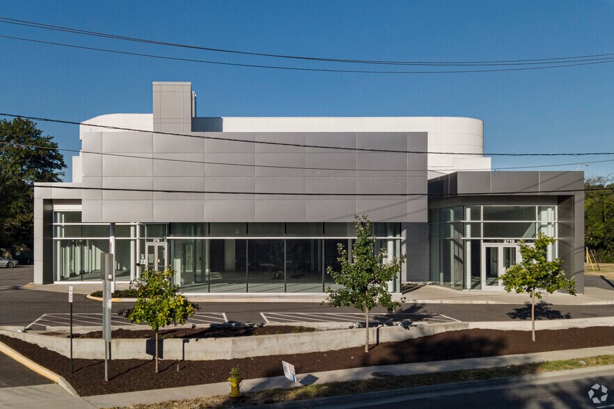 More Photos Of 2710 S Glebe Rd, Arlington Auto Dealership For Sale