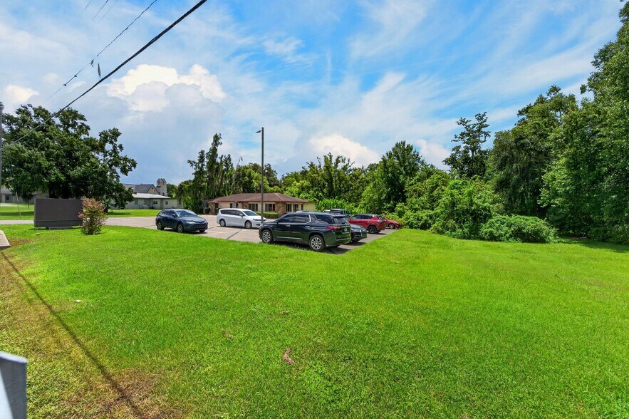 More Photos Of 1205 W Baker St, Plant City Medical For Sale
