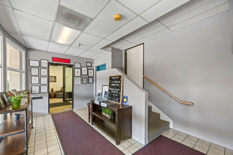 More Photos Of 155 Wilbur Rd, Thousand Oaks Medical For Sale