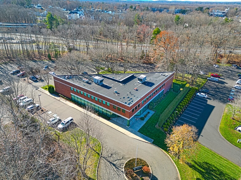 More Photos Of 755 Winding Brook Dr, Glastonbury Office For Sale