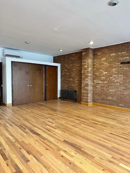 More Photos Of 254 Fifth Ave, New York Office For Lease