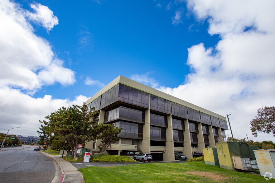 More Photos Of 800 Airport Blvd, Burlingame Office For Lease