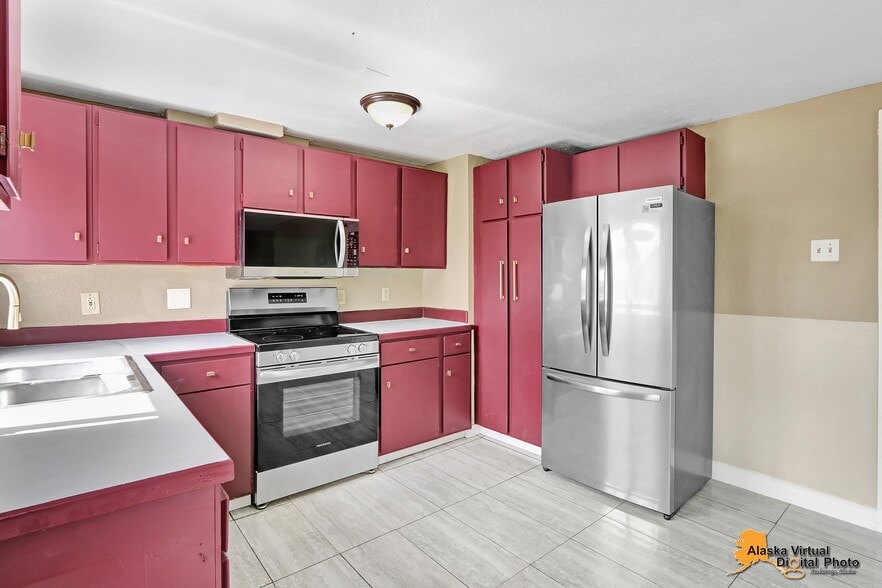 More Photos Of 1335 Hyder St, Anchorage Apartments For Sale