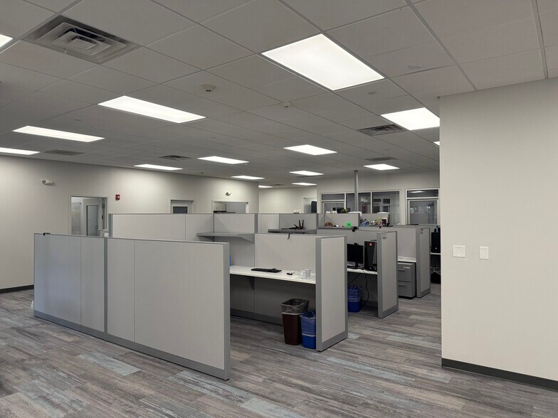 More Photos Of 1003 Laurens Rd, Greenville Office For Lease