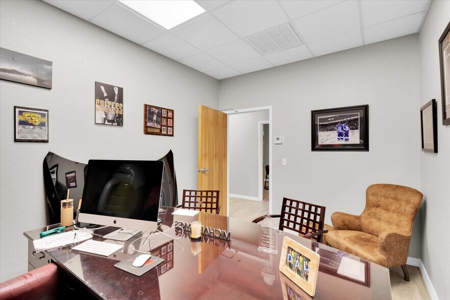 More Photos Of 2504 Merchant Ave, Odessa Warehouse For Lease