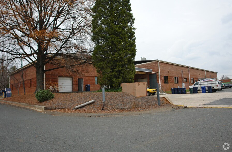 More Photos Of 608 Matthews Mint Hill Rd, Matthews Coworking Space