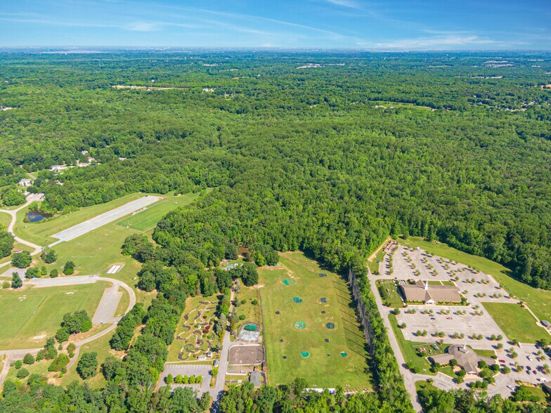 More Photos Of 5075 Crain Hwy, La Plata Golf Course Driving Range For Sale