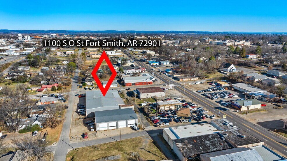 More Photos Of 1100 S O St, Fort Smith Auto Repair For Sale