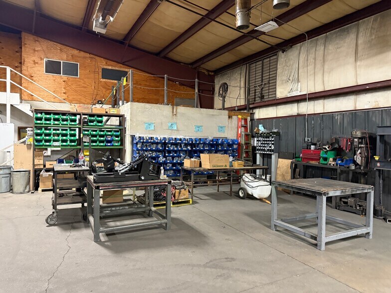 More Photos Of 2120 4th Ave, Holdrege Industrial For Sale