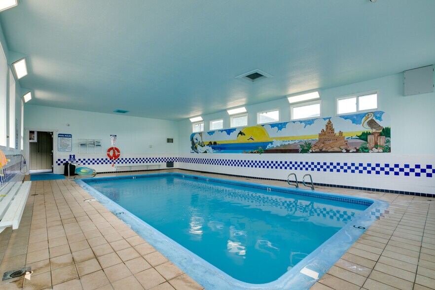 More Photos Of 101 NW 11th Ave, Rockaway Beach Hotel For Sale