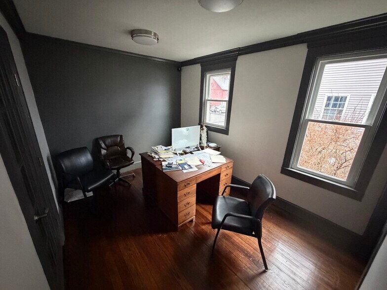 More Photos Of 44 North St, Danbury Office For Lease