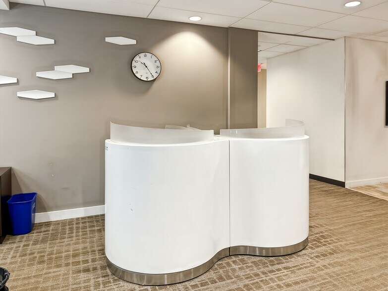 More Photos Of 12410 Milestone Center Dr, Germantown Coworking Space