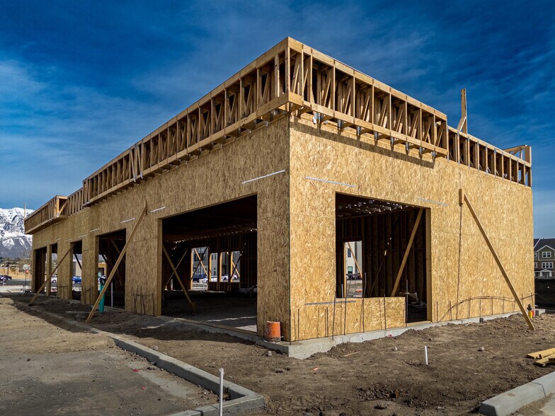 More Photos Of 600 N Mill Rd, Vineyard Unknown For Lease