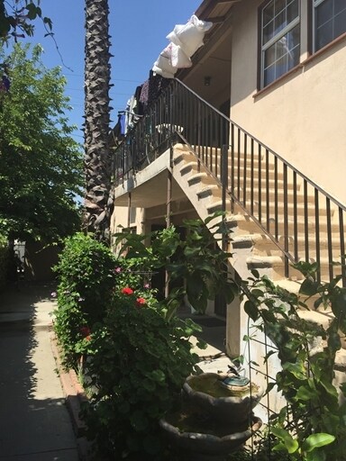 More Photos Of 5919 Whitnall Hwy, North Hollywood Apartments For Sale