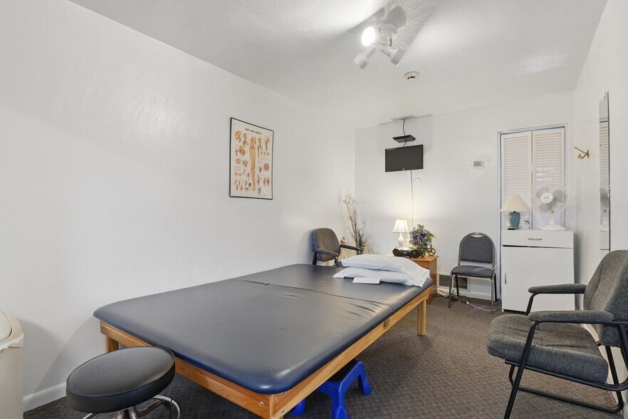 More Photos Of 507 Pittsburgh St, Springdale Rehabilitation Center For Sale