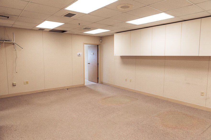 More Photos Of 60 East St, Methuen Medical For Lease