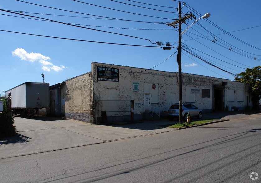 Primary Photo Of 222-234 Pacific St, Newark Warehouse For Lease