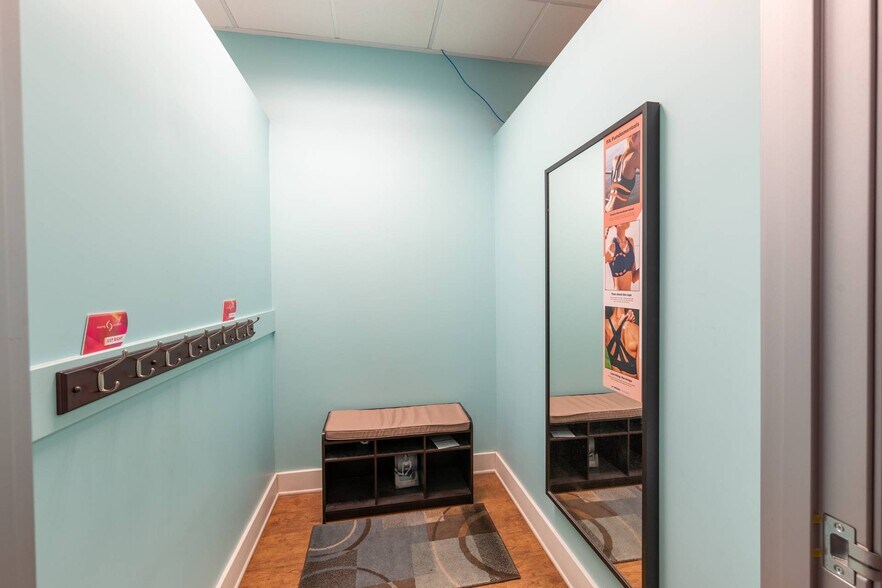More Photos Of 1518-1520 W Magnolia Blvd, Burbank Storefront Retail Office For Sale