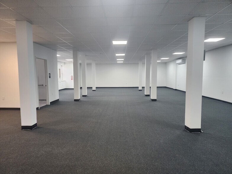 More Photos Of 1131 Trexlertown Rd, Trexlertown Light Distribution For Lease