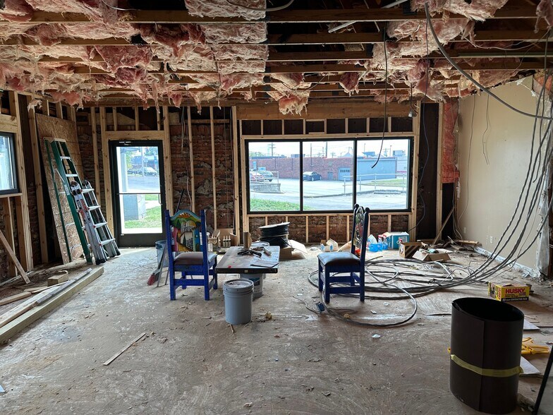 More Photos Of 7730 US Highway 42, Florence Unknown For Lease