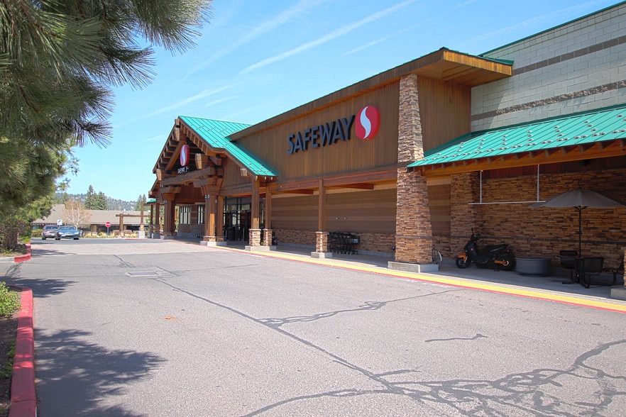 More Photos Of 320 SW Century Dr, Bend Unknown For Lease