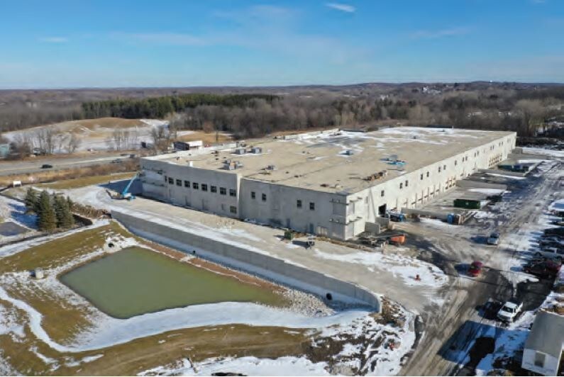 More Photos Of W226N918 Northmound Dr, Pewaukee Manufacturing For Lease