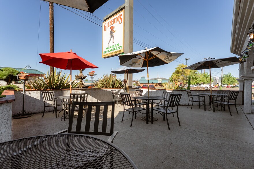 More Photos Of 1347 NE Stephens St, Roseburg Restaurant For Sale