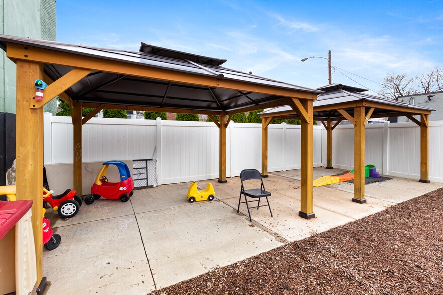 More Photos Of 1003 Wyoming Ave, Forty Fort Medical For Sale