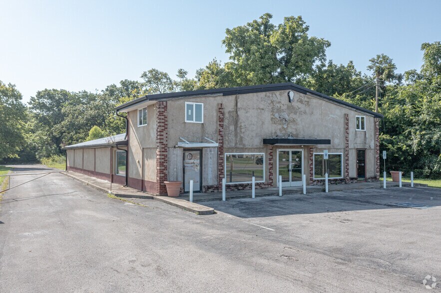 Primary Photo Of 707 S Cumberland St, Lebanon Storefront Retail Office For Sale