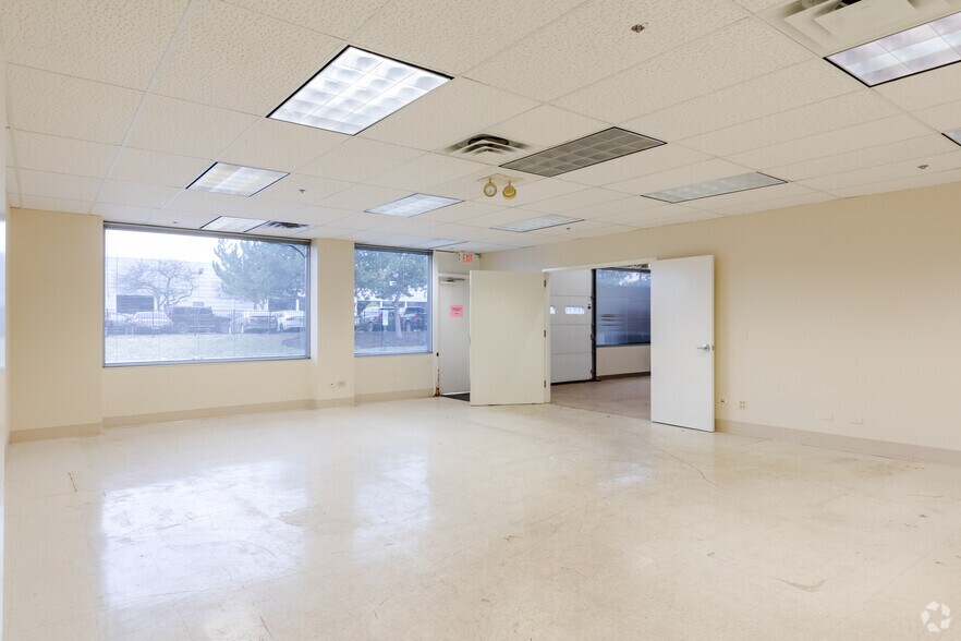 More Photos Of 1715-1785 Winnetka Cir, Rolling Meadows Unknown For Sale