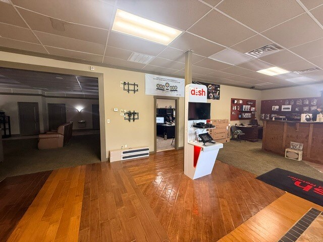 More Photos Of 1700 W Junction Hwy, Kerrville Freestanding For Lease