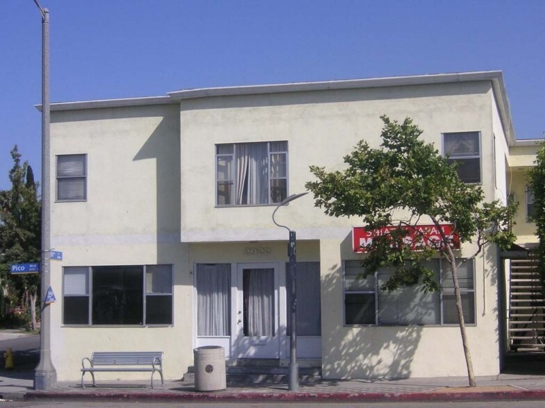 Primary Photo Of 2912-2922 Pico Blvd, Santa Monica Apartments For Lease